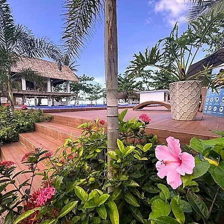 Casa Verde Cliff Resort & Spa